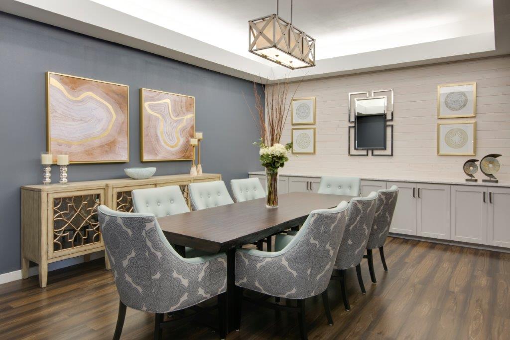 Dining room at The Shores at Clear Lake.